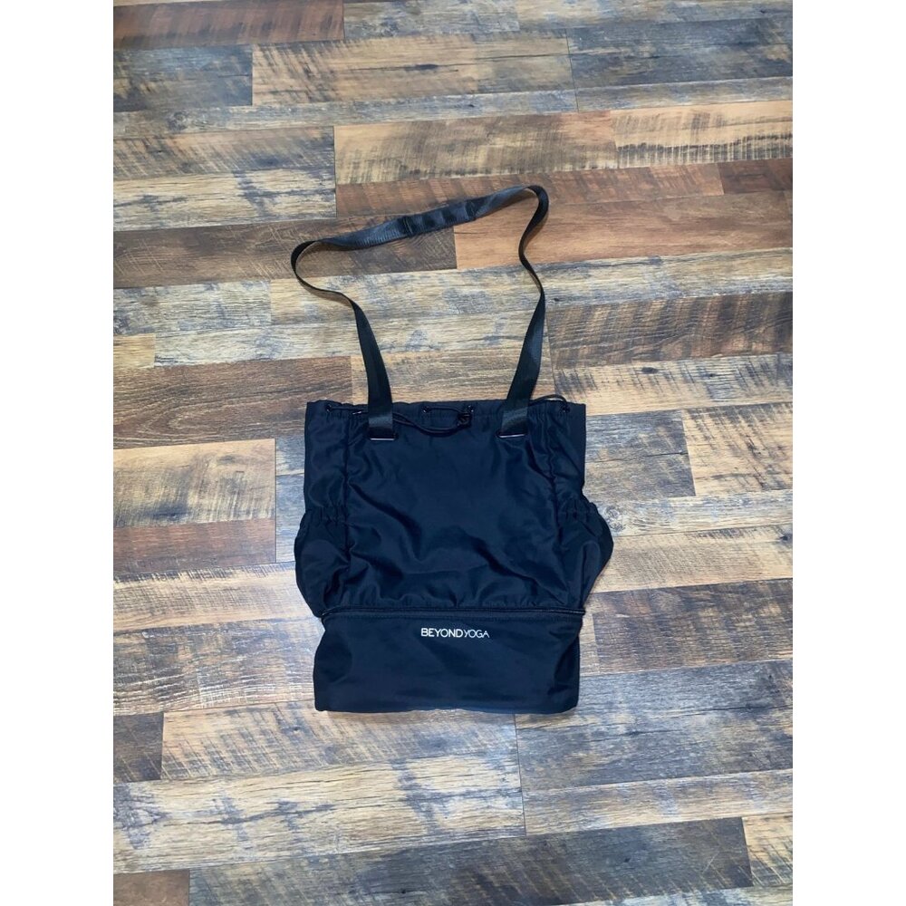 Beyond Yoga Black Convertible Gym Bag Zippered Compartment Drawstring